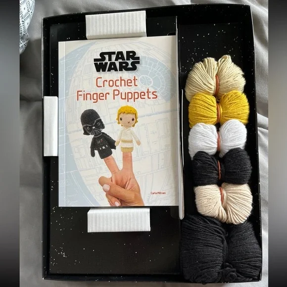 Star Wars Crochet Finger Puppets Skywalker Darth Vader Complete Crochet Kit - Picture 7 of 10